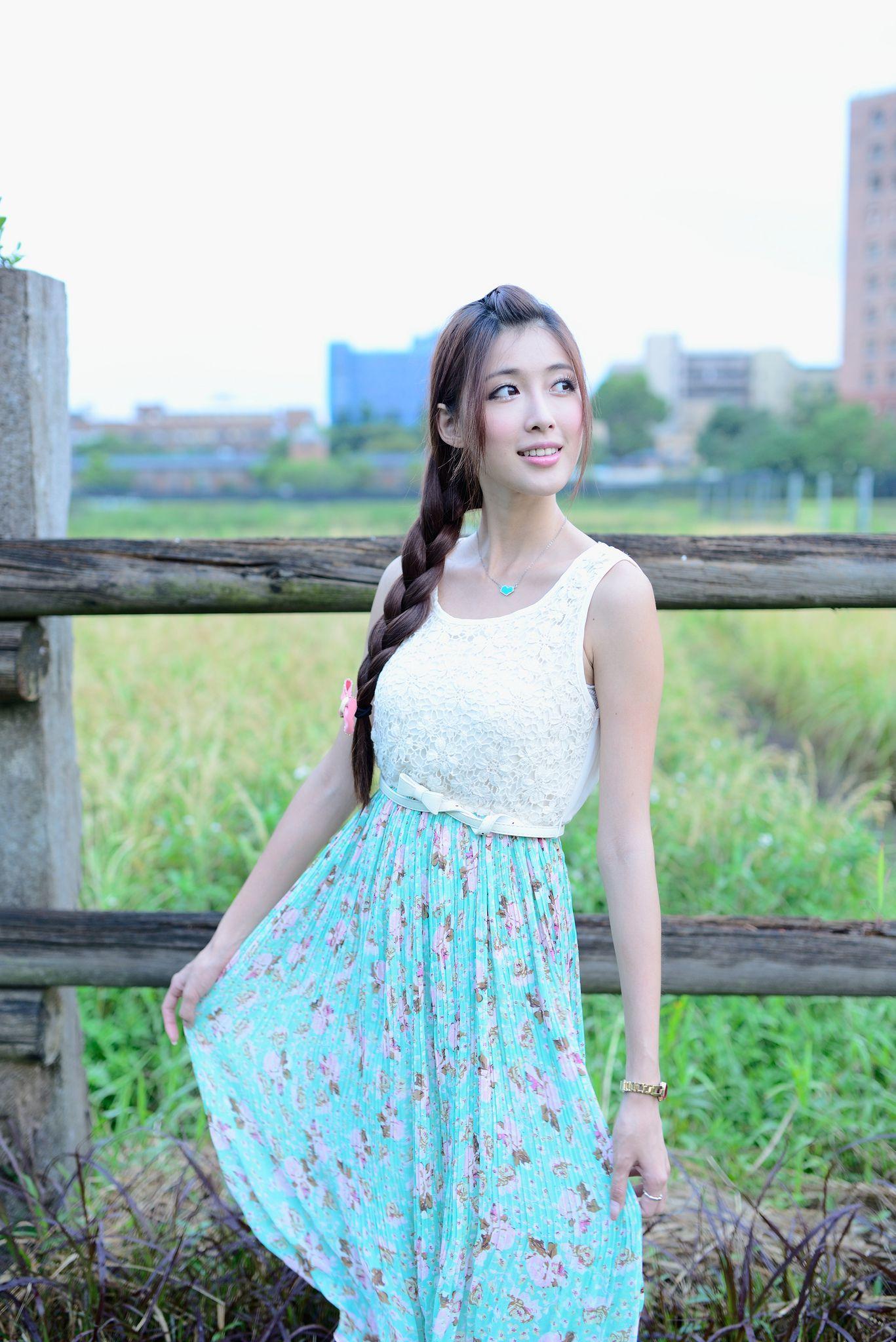 Kila晶晶/金允乔《小清新唯美长裙》外拍写真集(17)