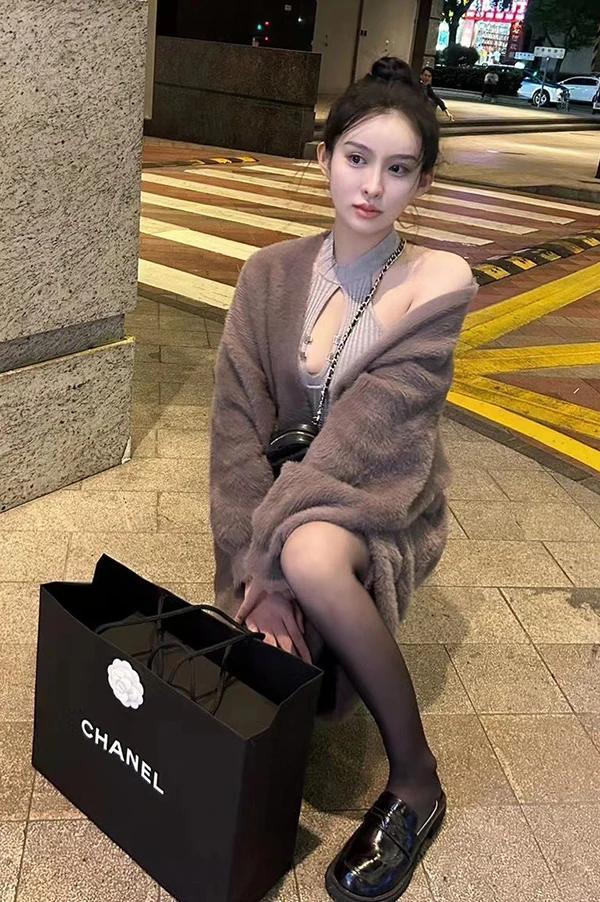 推特美女黑纱@sweetheartomns私拍尺度视图3(26)