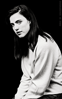 Margaret Qualley BFGjEaEE_o