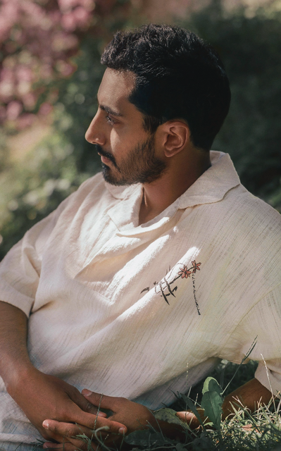 riz ahmed Kx1UnOJv_o