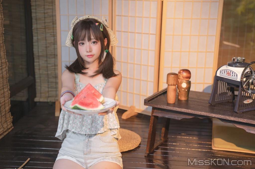 Coser@爆机少女喵小吉 (Nekokoyoshi): 小吉的小镇生活 (106 photos )(20)