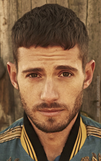 Julian Morris ZhYGYxtV_o