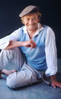 Simon Baker 65xEzNav_o