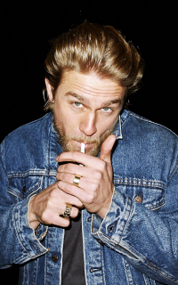 Charlie Hunnam YsHmryiz_o