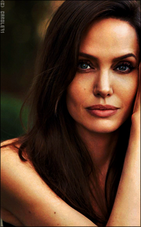 Angelina Jolie O4UbkOWL_o