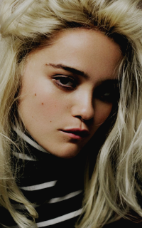 Sky Ferreira  El0zwRgB_o