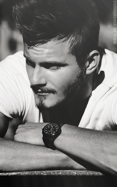 Alexander Ludwig IJlKtbvM_o