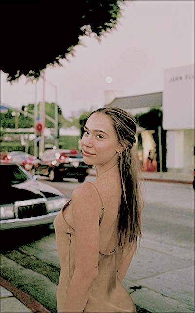 alexis ren  VPN1DjGM_o