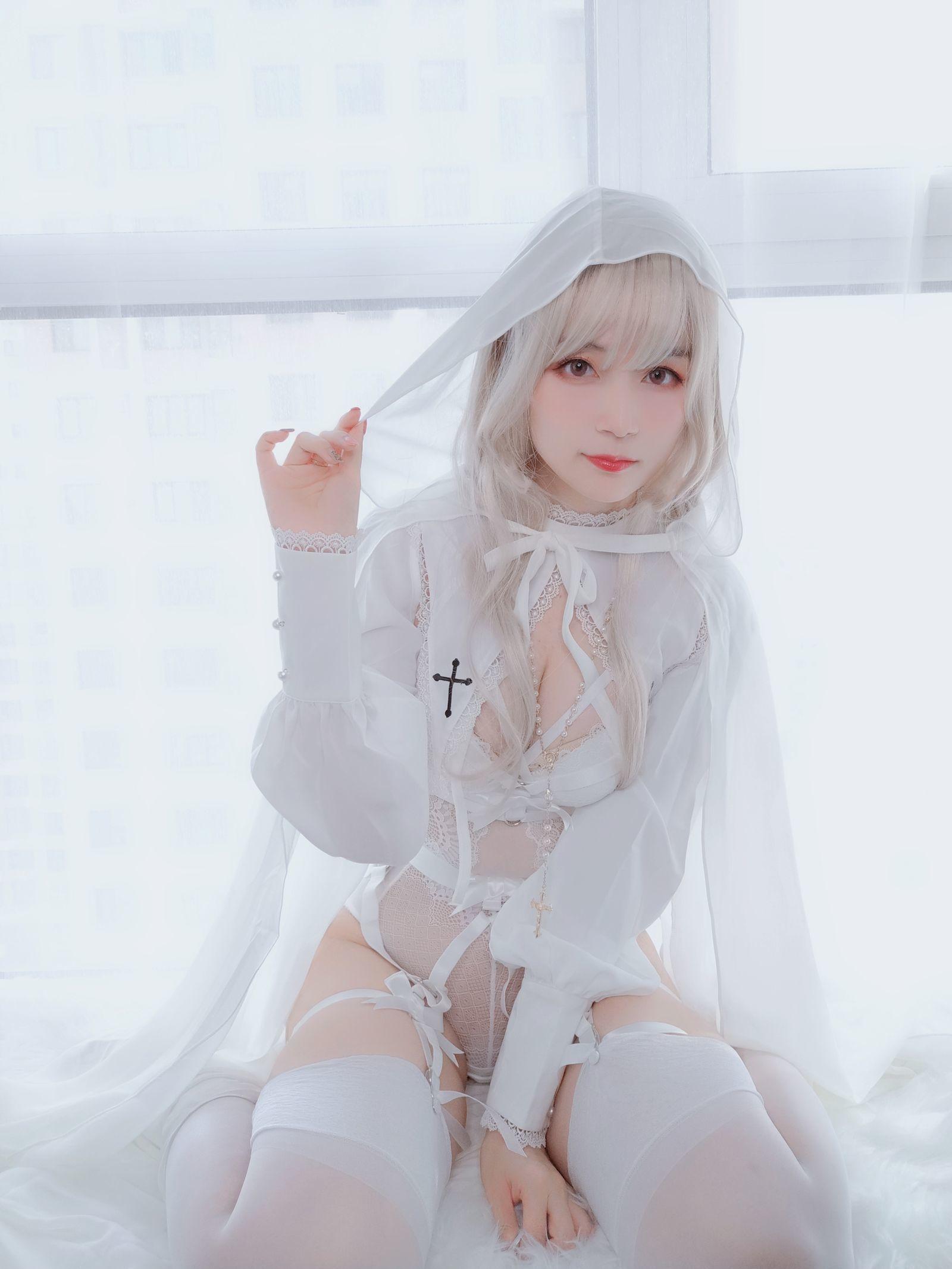 COSER白银81《纯白圣女》 [COSPLAY少女] 写真集(26)