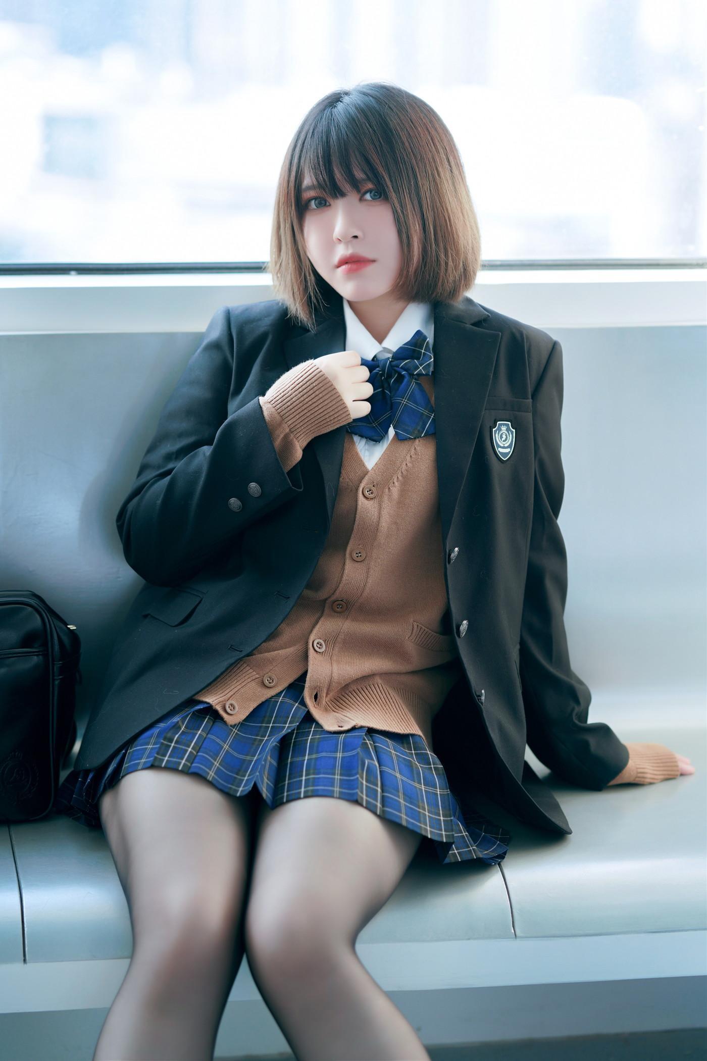 Cosplay 半半子Banbanko 彼女の制服(30)