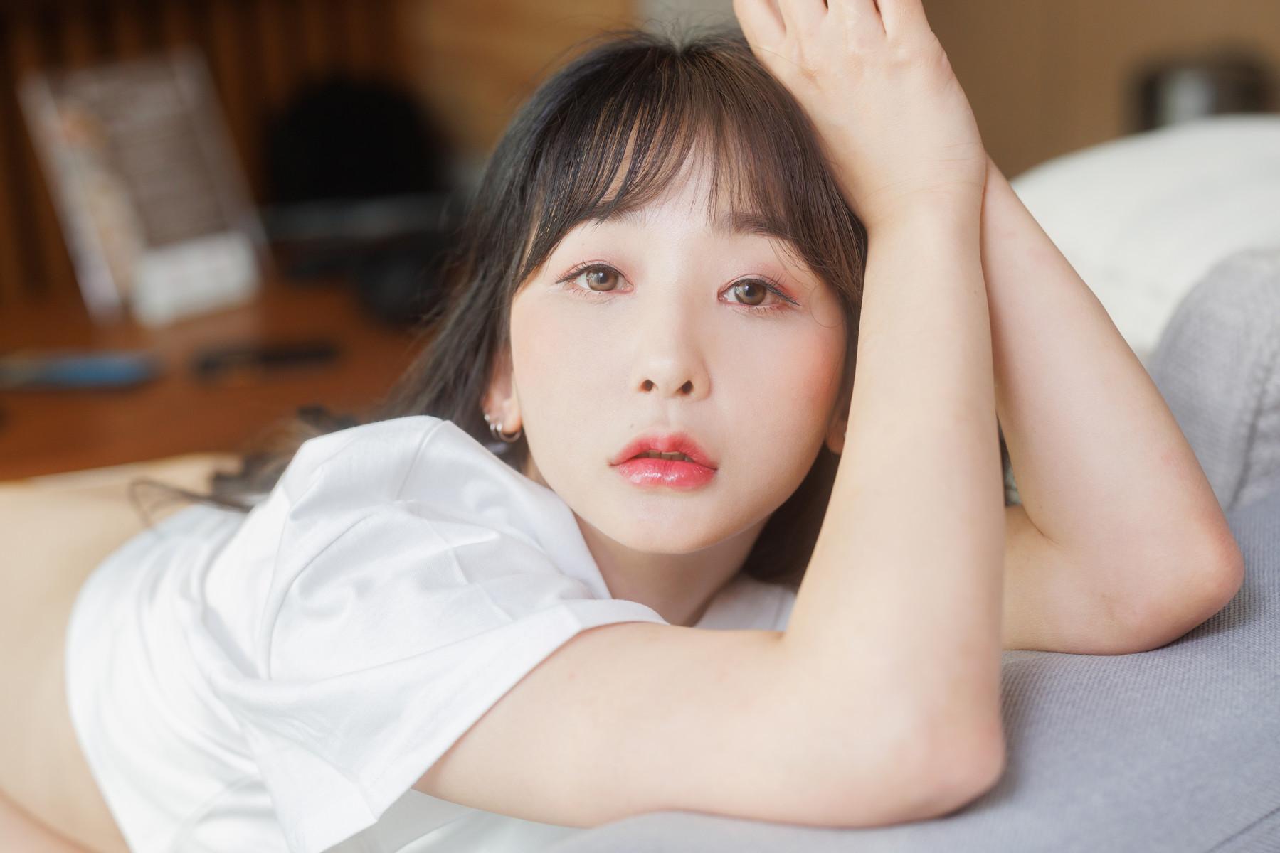 Yeoni 김여니, [SWEETBOX] Milkcow Girl Set.01(22)