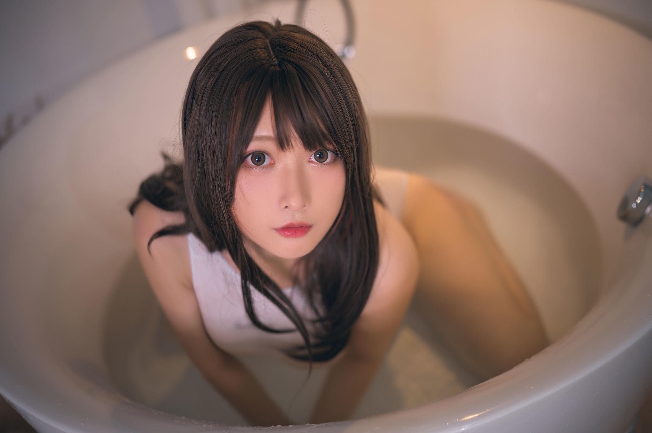 [网红COSER] 念念_D – 白色竞泳 写真集(13)