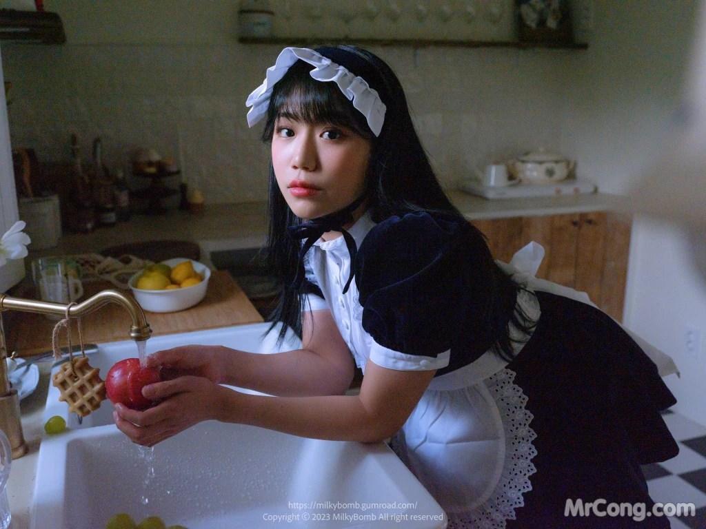 [MilkyBomb] Yui: Vol.3 Maid (291 photos )(98)