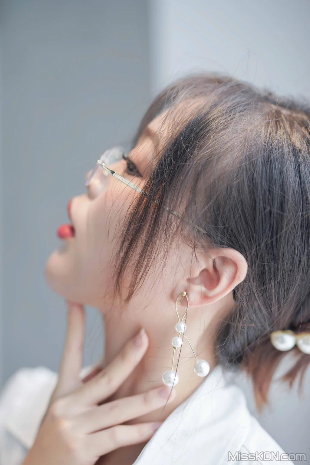Coser@白烨: 秘书的私人时间2.0 (72 photos )(35)