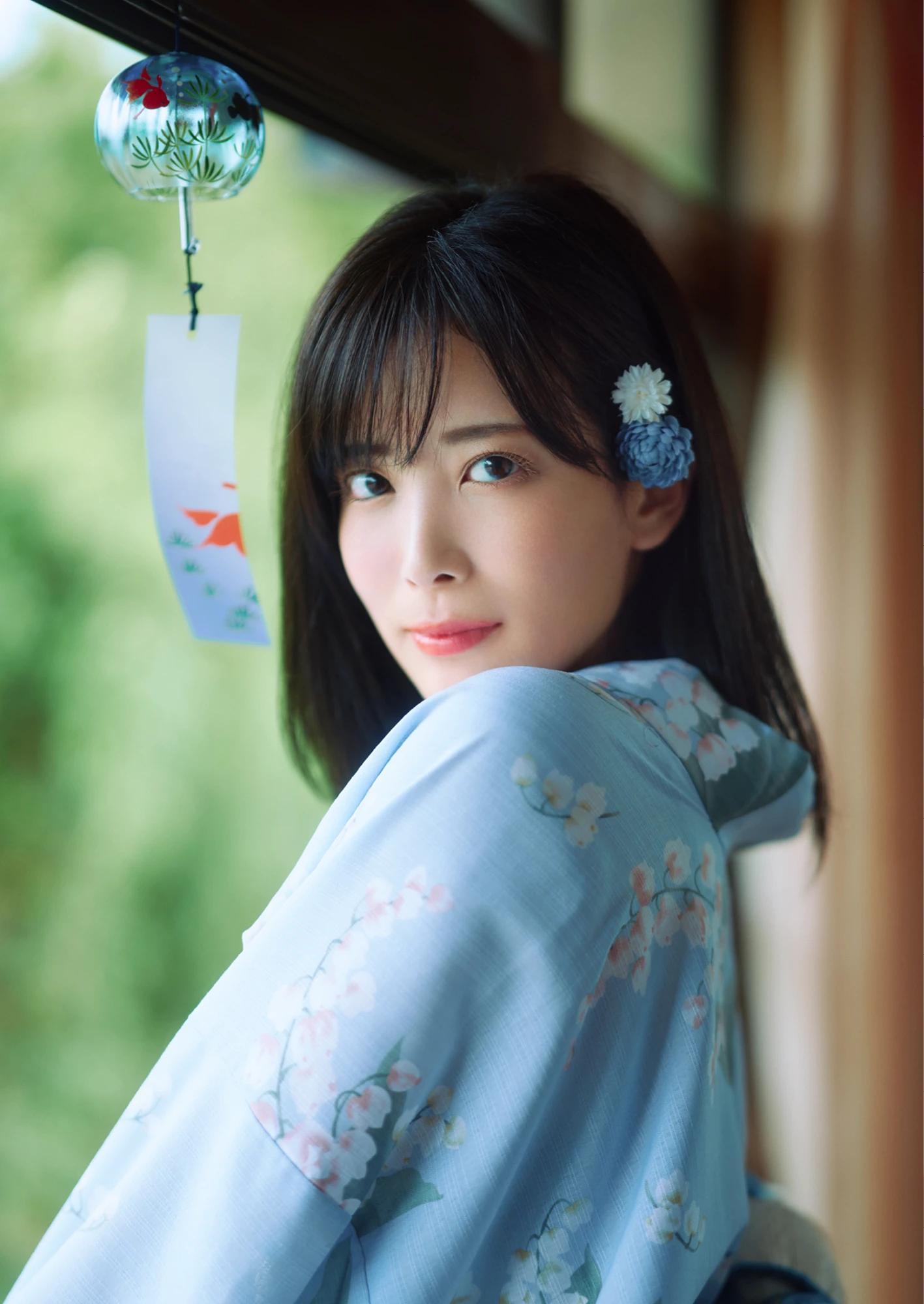 Sayaka Kitahara 北原沙弥香, Young Jump 2025 No.45 (ヤングジャンプ 2025年45号)(12)
