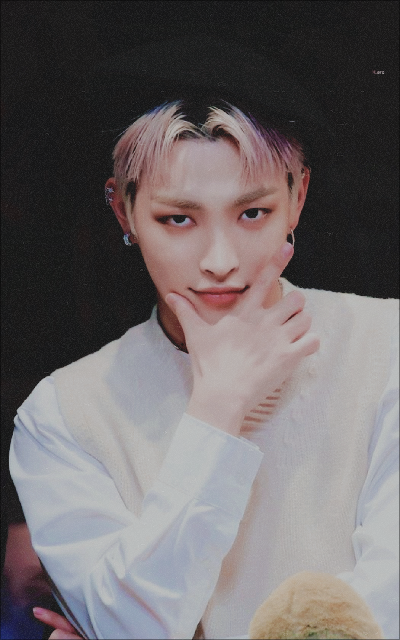 [TERMINÉE] Kim Hongjoong (Avatars) NNv3S4hP_o