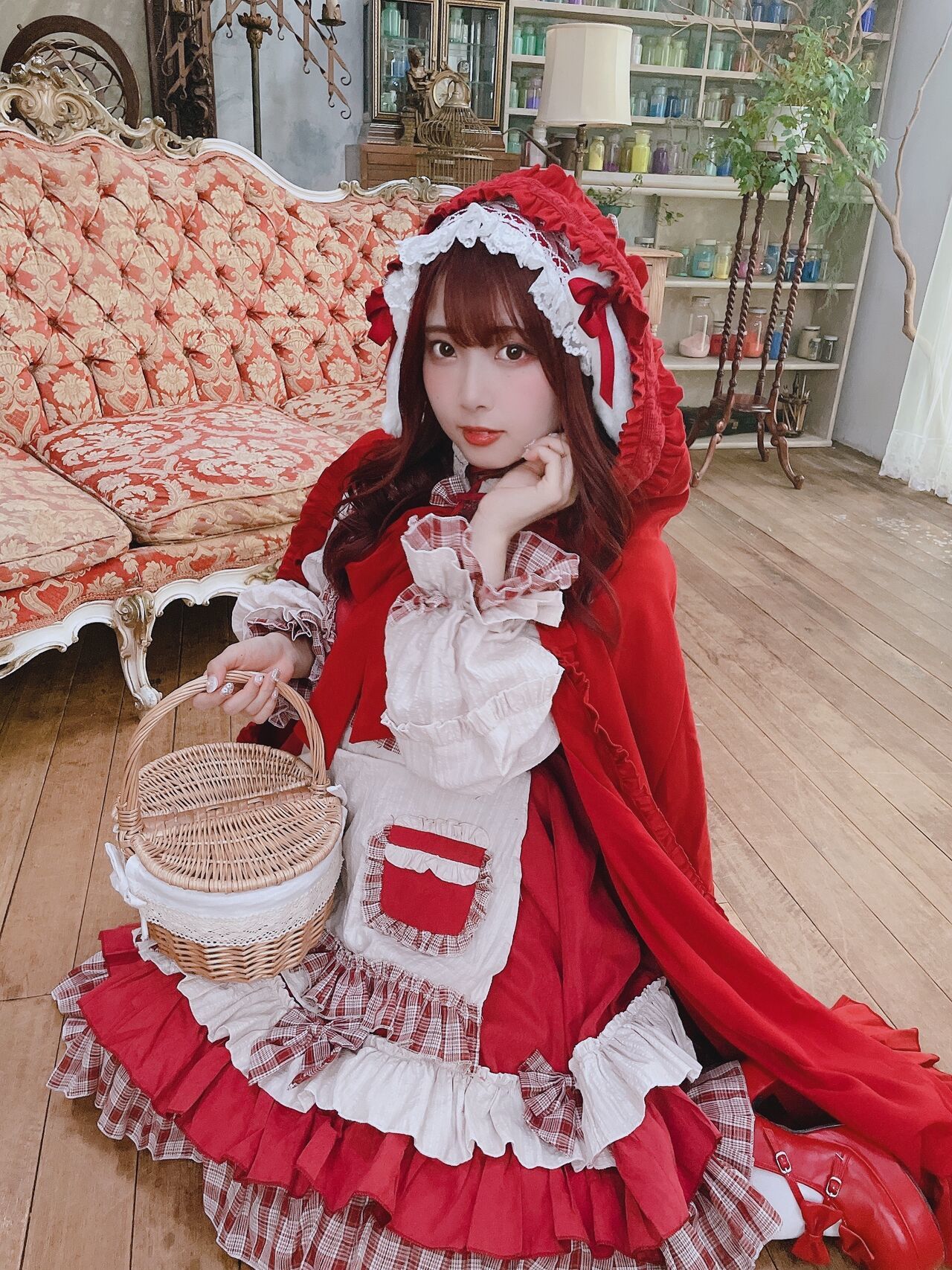 Tomiko - Red Riding Hood