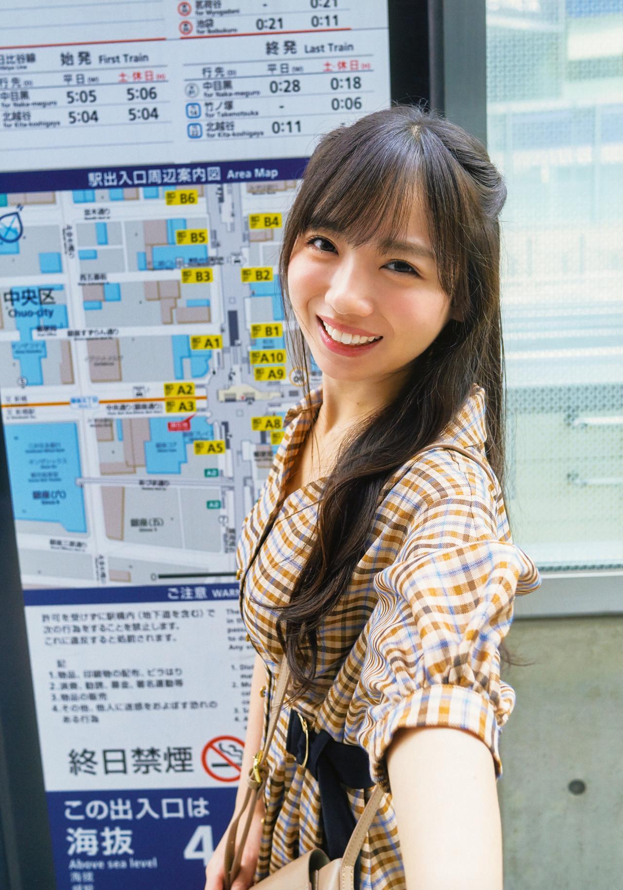 Kyoko Saito 齊藤京子, 1st 写真集 『とっておきの恋人』 Set.03(25)