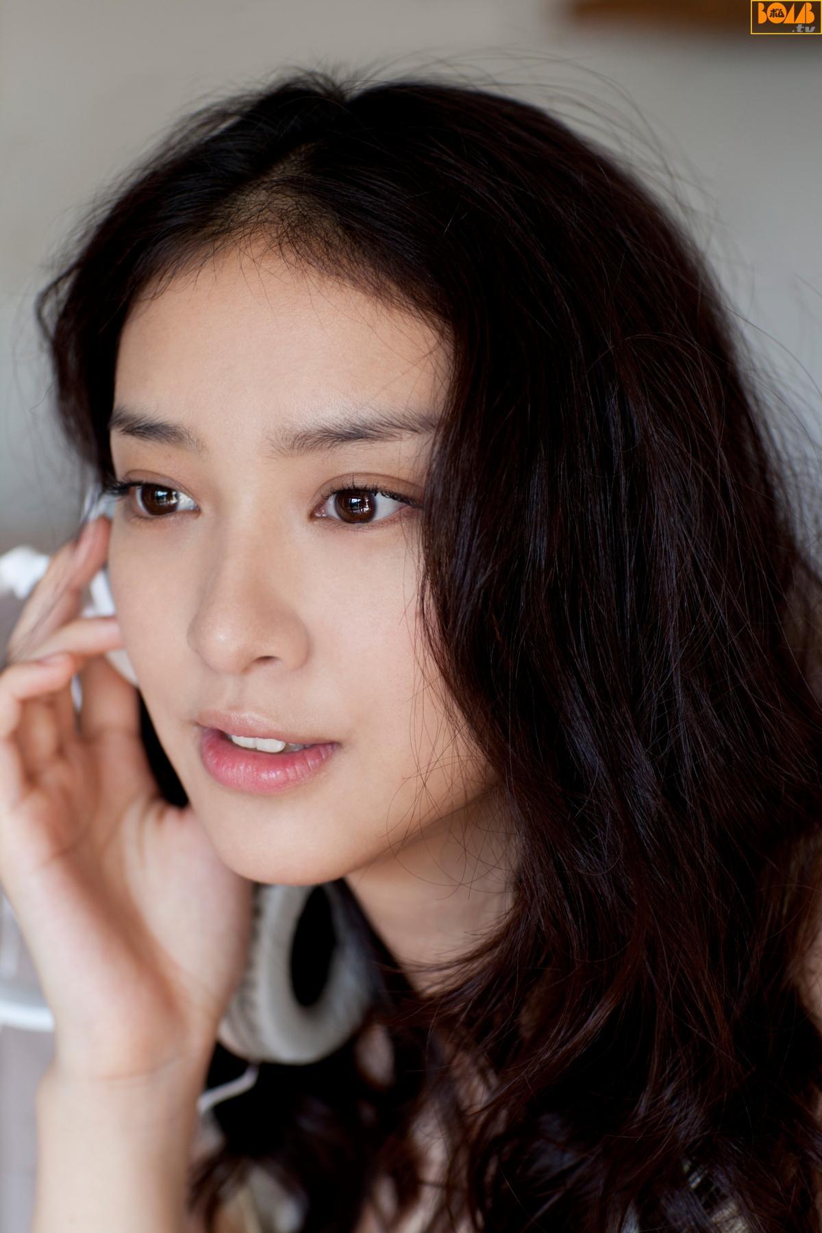 [Bomb.TV] 2012年02月号 武井咲 Emi Takei 写真集(15)