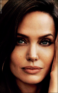 Angelina Jolie CFaSTtjN_o