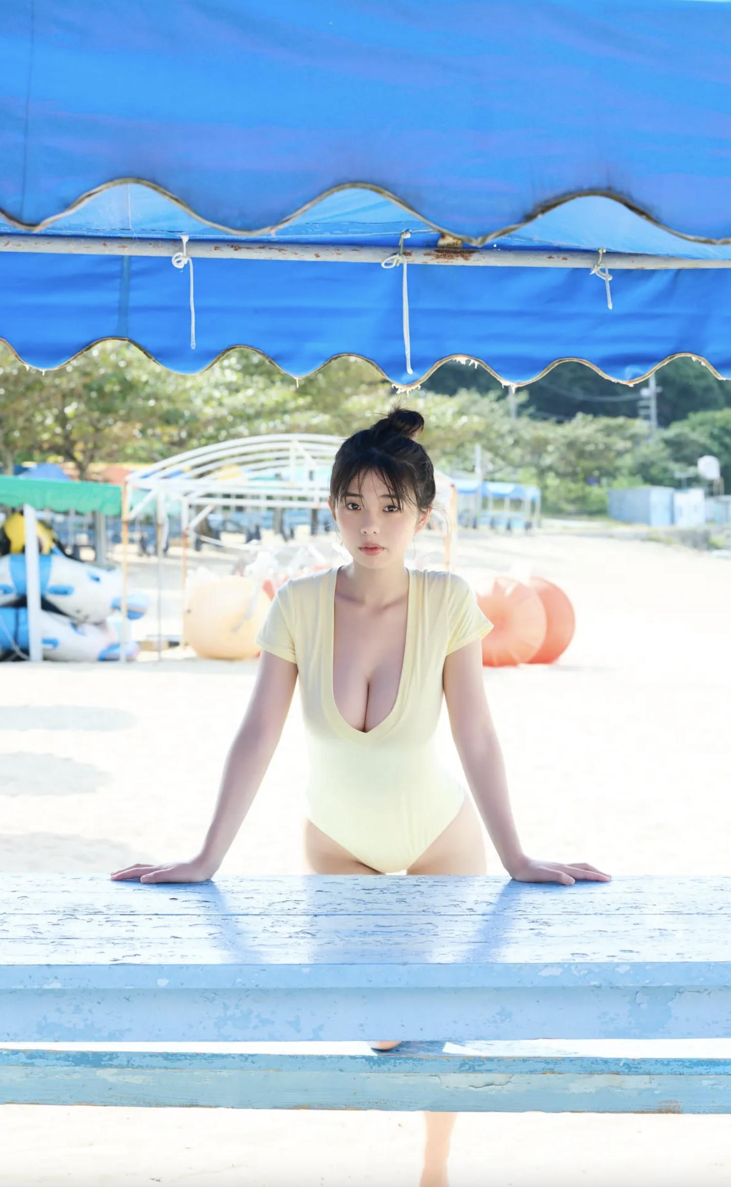 Hina Kikuchi 菊地姫奈, FLASH グラビアBEST 2022年初夏 2022.07.30(8)