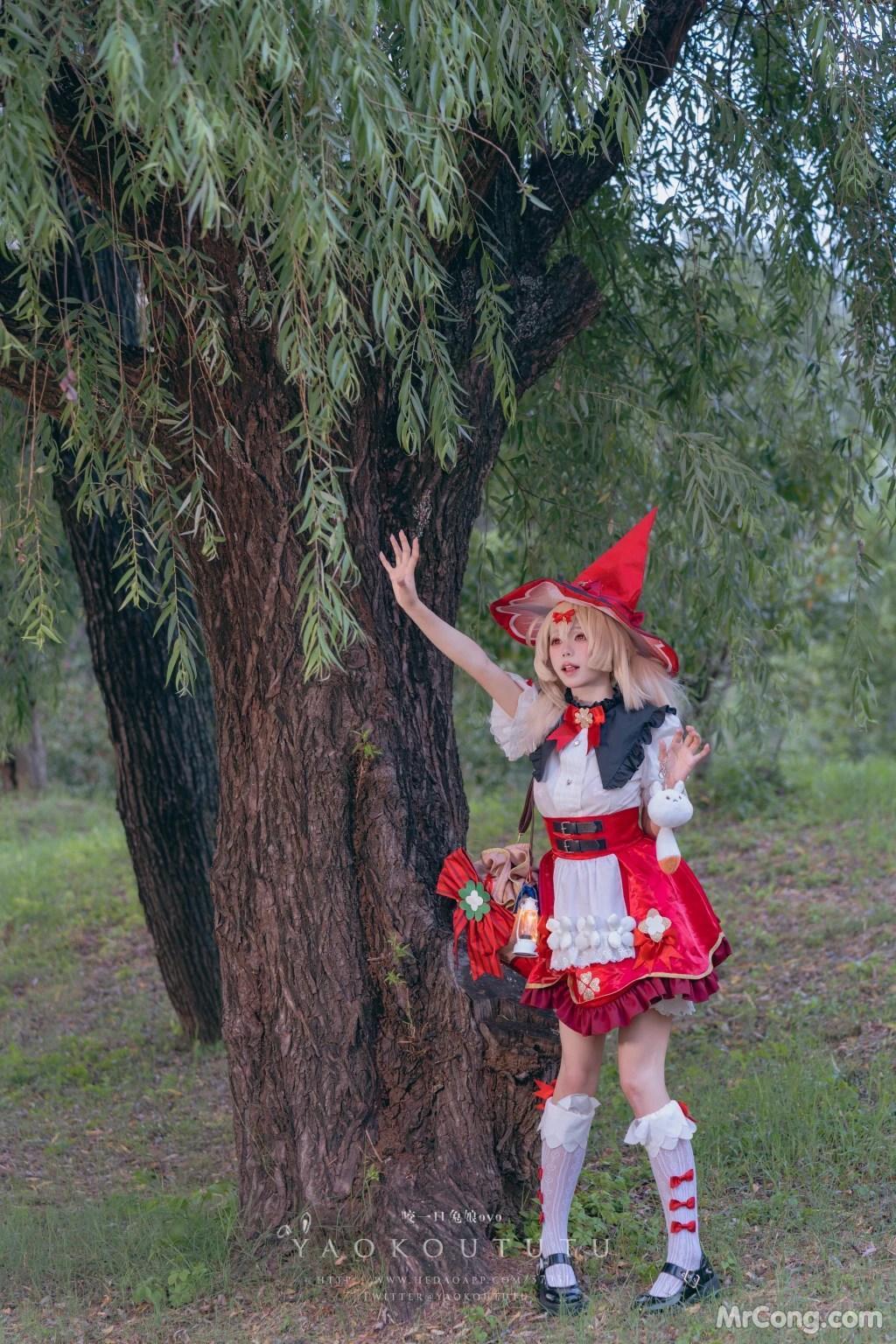 Coser@黏黏团子兔: 琪花星烛·可莉 可莉炸鱼舞 (66 photos )(66)
