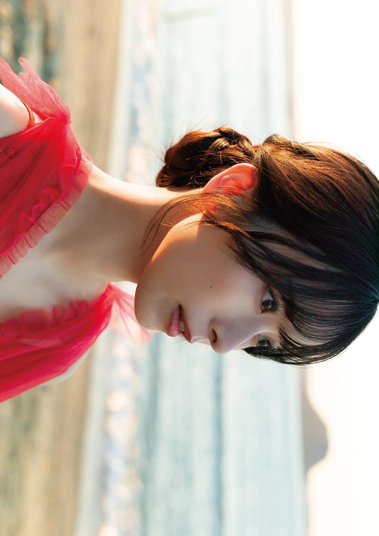 Kotoko Sasaki 佐々木琴子, 1st写真集 「明け方の夢」 Set.01(35)