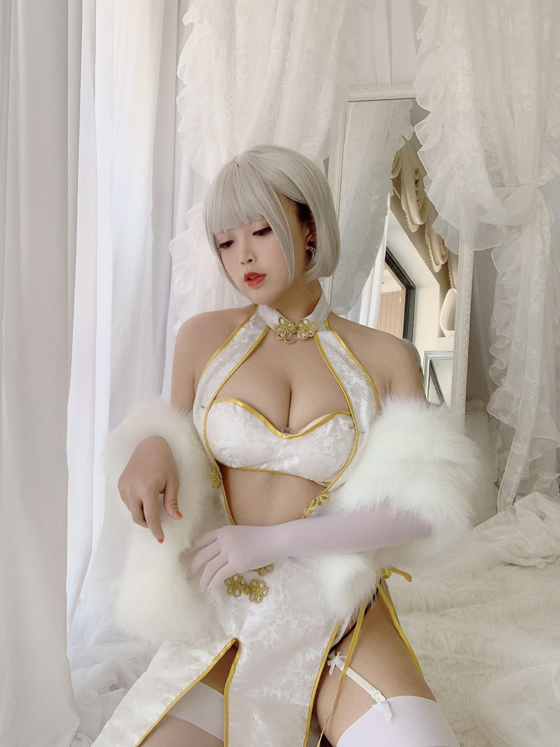 [美女Coser] -白烨- 《白旗袍》 写真集(21)