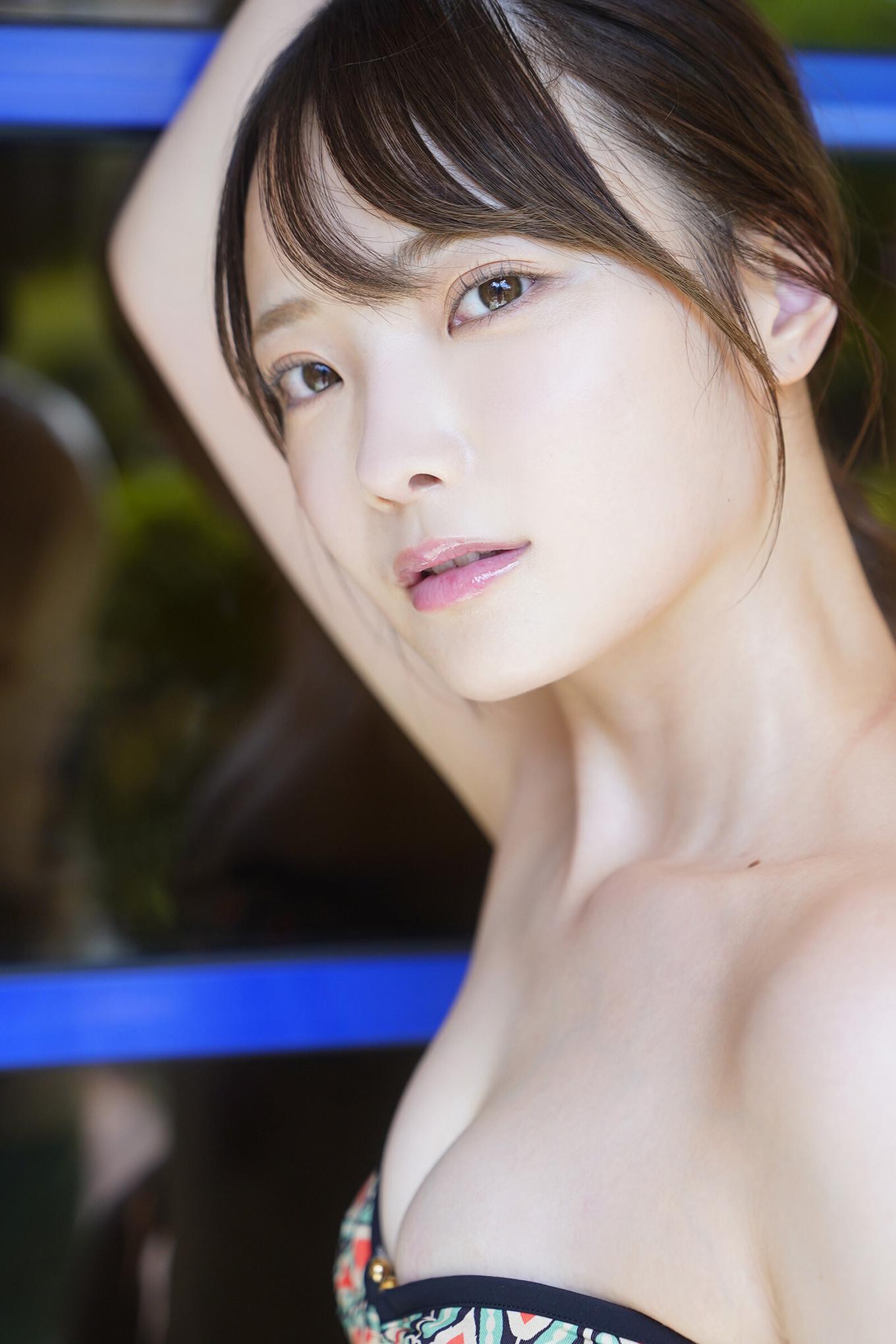 Himeka Araya 新谷姫加, 漫画アクションデジタル写真集 「Garden」 Set.01(14)