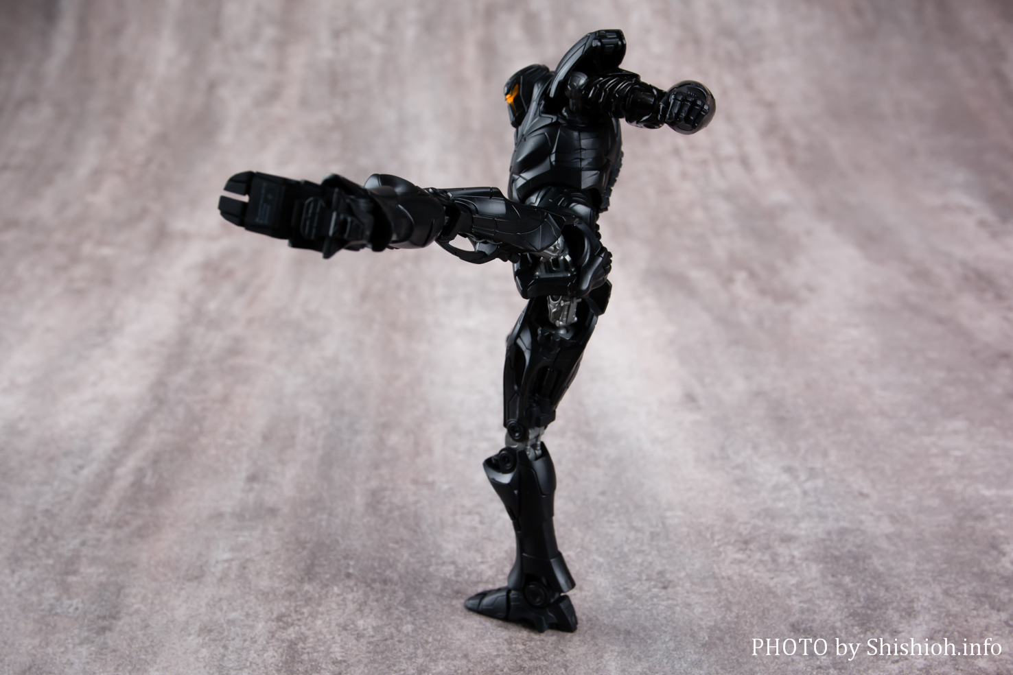 Pacific Rim : Uprising - Robot Spirits - Side Jaeger - Obsidian Fury (Bandai) - Page 2 53OnQ8nA_o