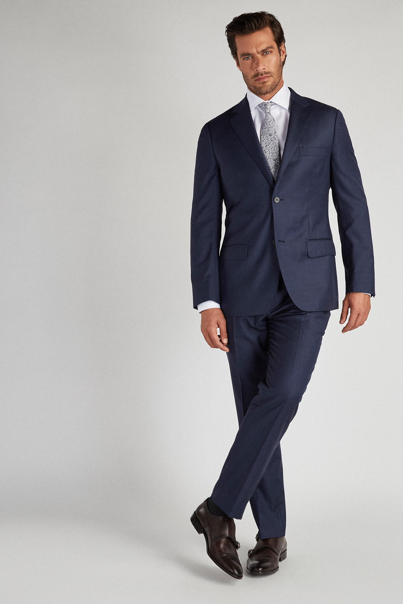 MALE MODELS IN SUITS: Gonçalo Teixeira for SACOOR
