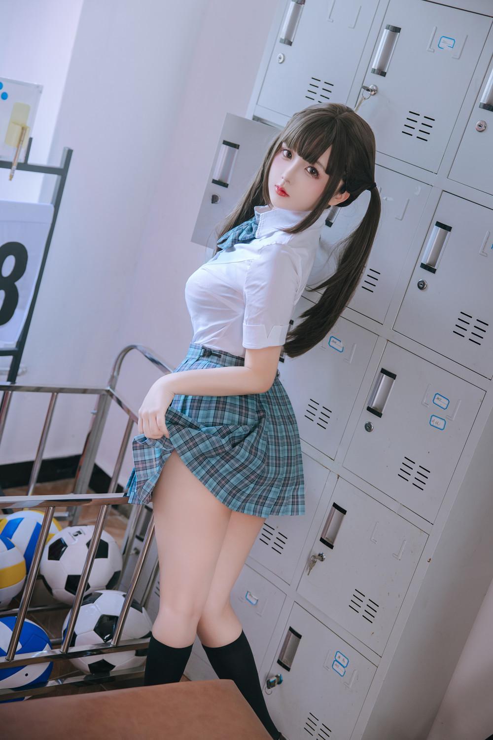 Cosplay Rinaijiao日奈娇 – 更衣室 Set.01(4)