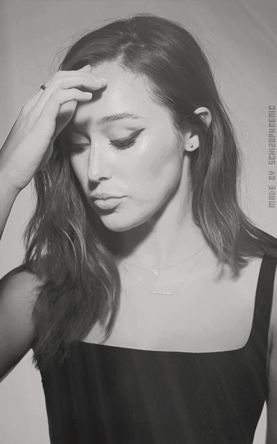 Alycia Debnam-Carey DMj1OMkB_o