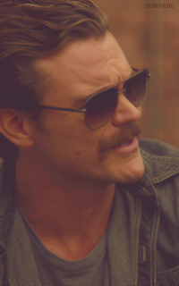 Clayne Crawford - Page 2 V33ZAOUI_o