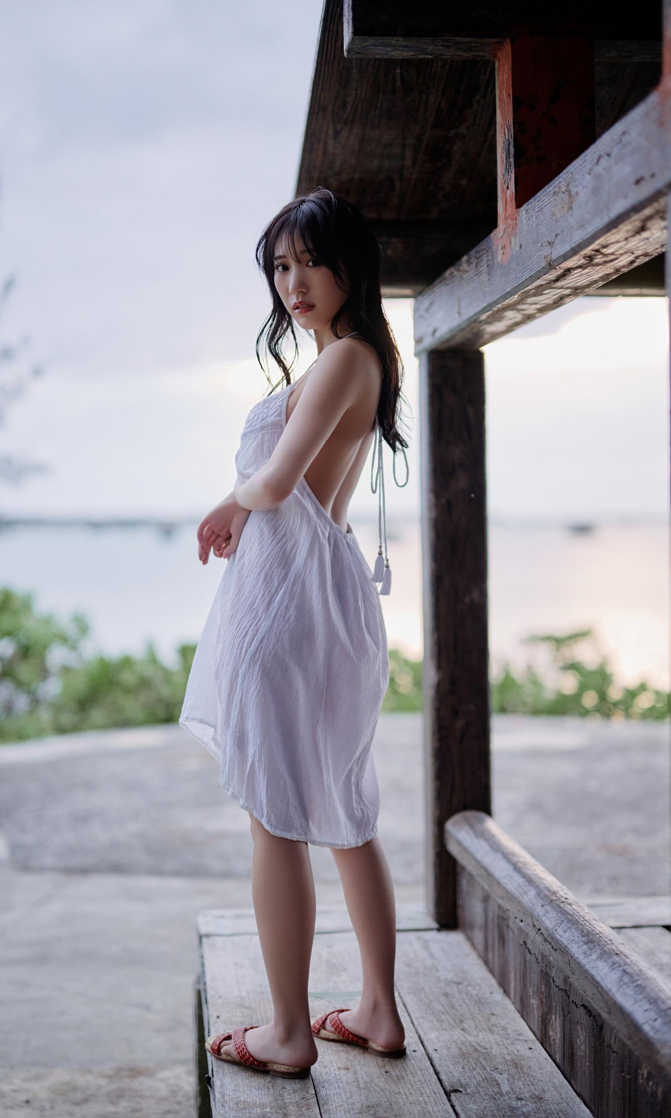 Sumire Yokono 横野すみれ, 週プレ Photo Book 「海のステージ」 Set.01(5)