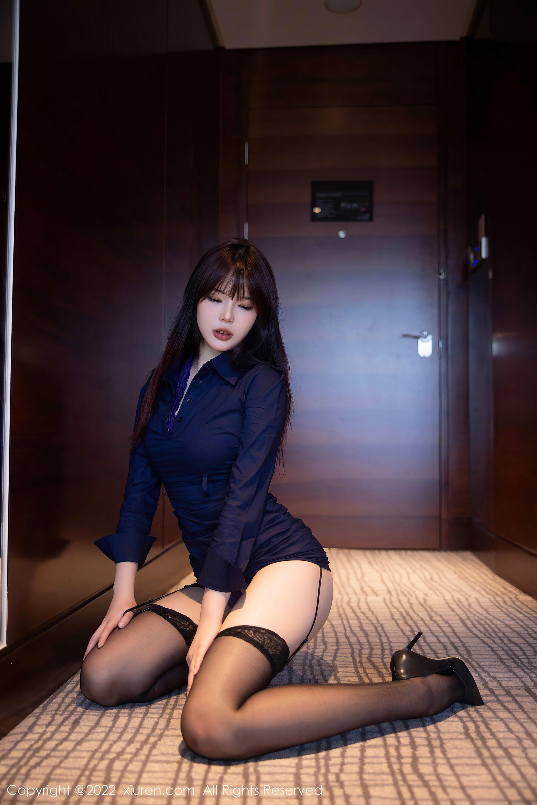 秀人网 Vol. 5813 Arude薇薇(18)