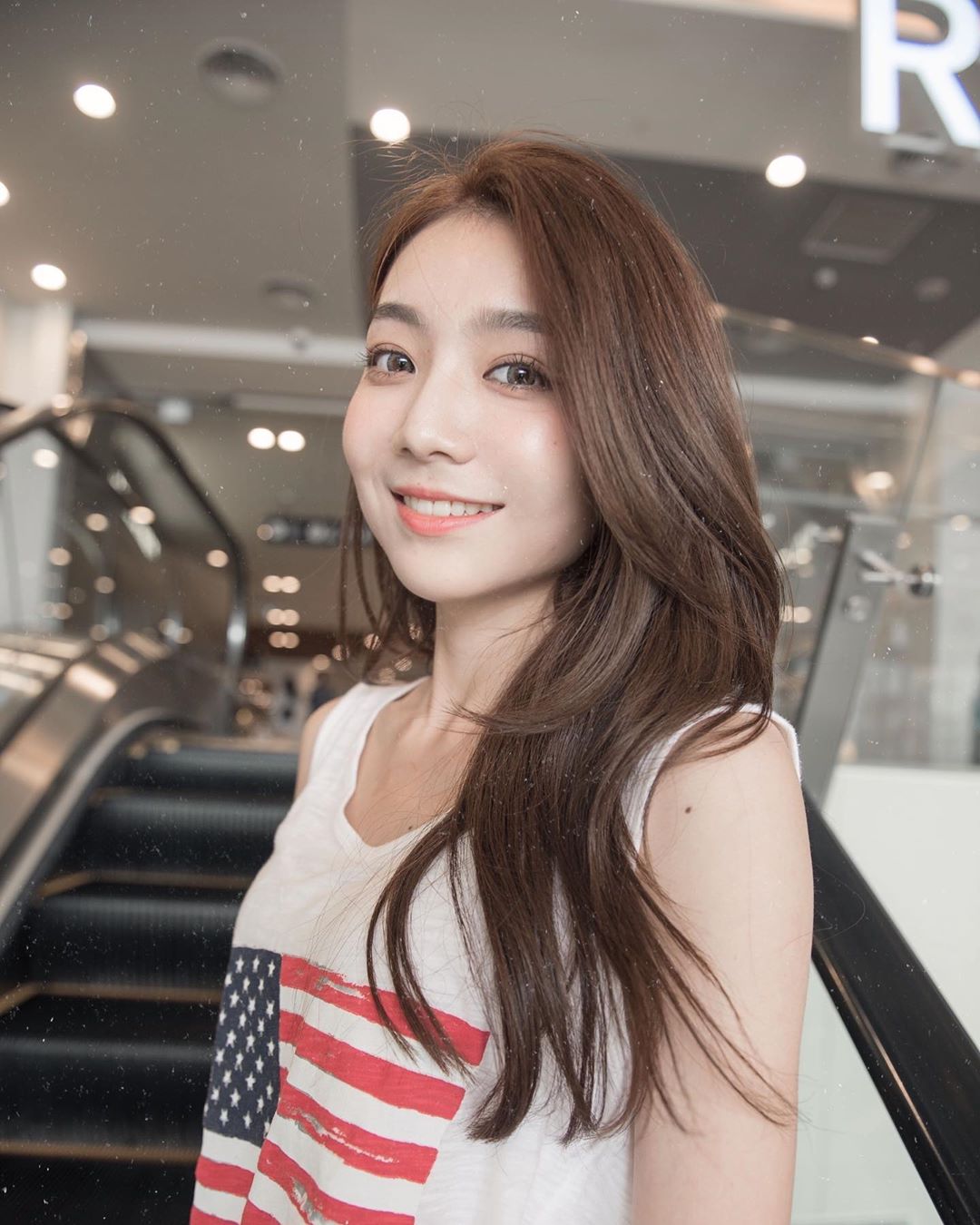 IG正妹—許岑葦Haley POXzWzuc o - IG正妹—許岑葦Haley