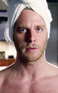 Jake McDorman EqikEVq0_o