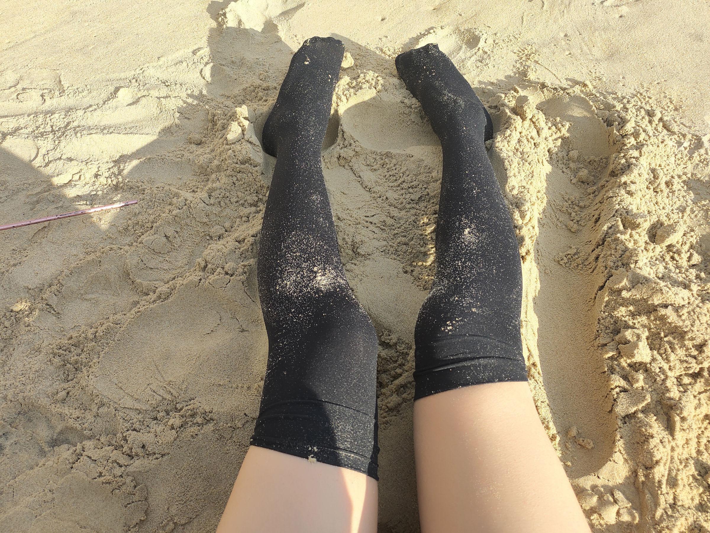 [COS福利] NAGISA魔物喵 – 海岛旅行自拍 写真套图(50)