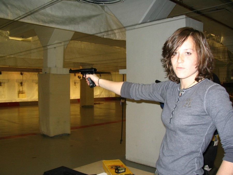 Mulheres com Armas Fotos Eróticas