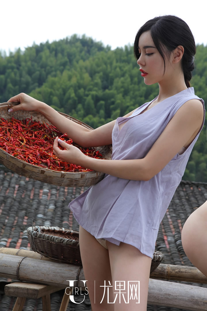You Guo Shen Jiayu+Yan Aize big red pepper tulle mid -autumn scenery classic human body photo 8