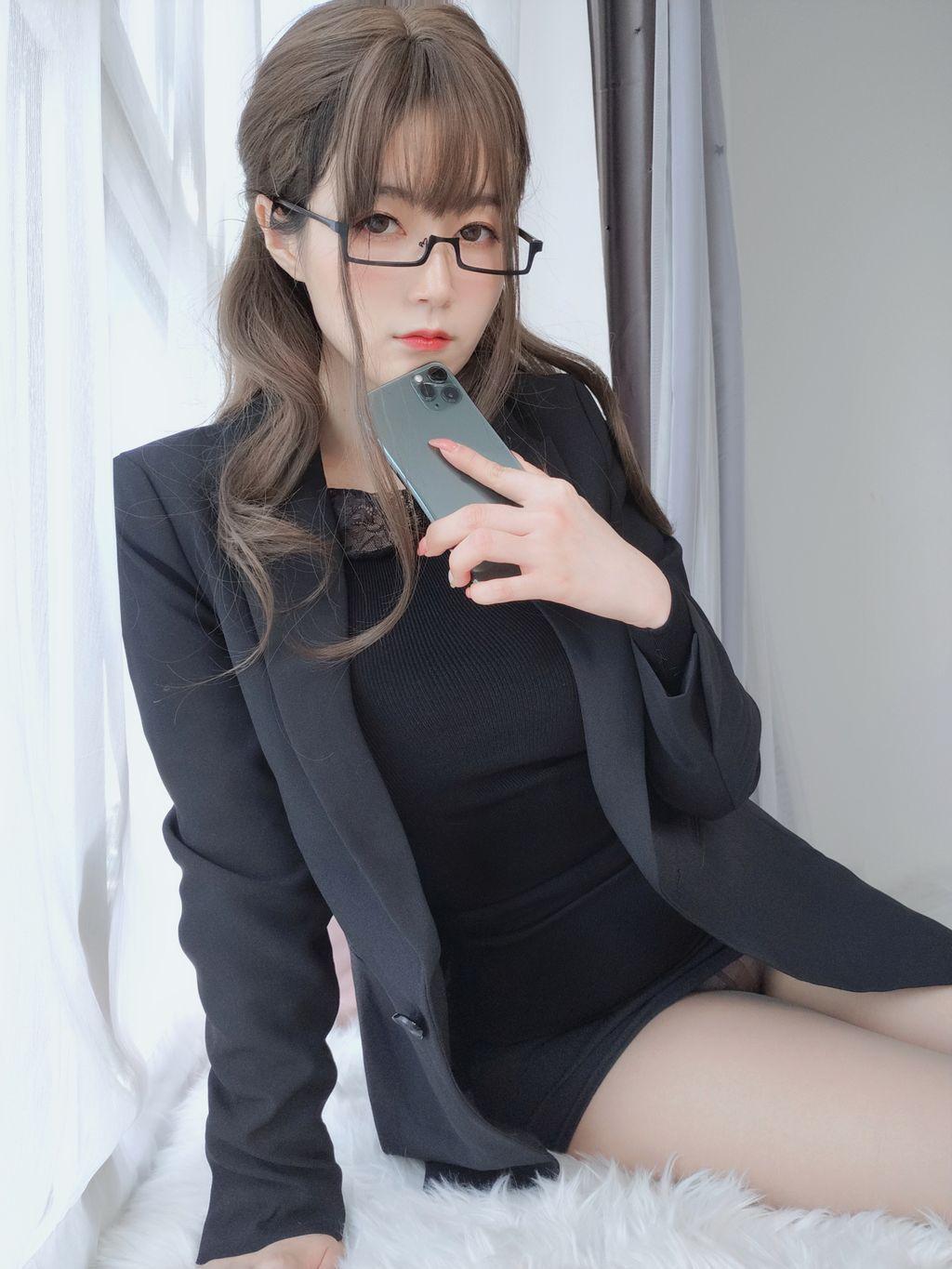 Coser @ 白银 81: 黑 西服 (136 photos)(100)