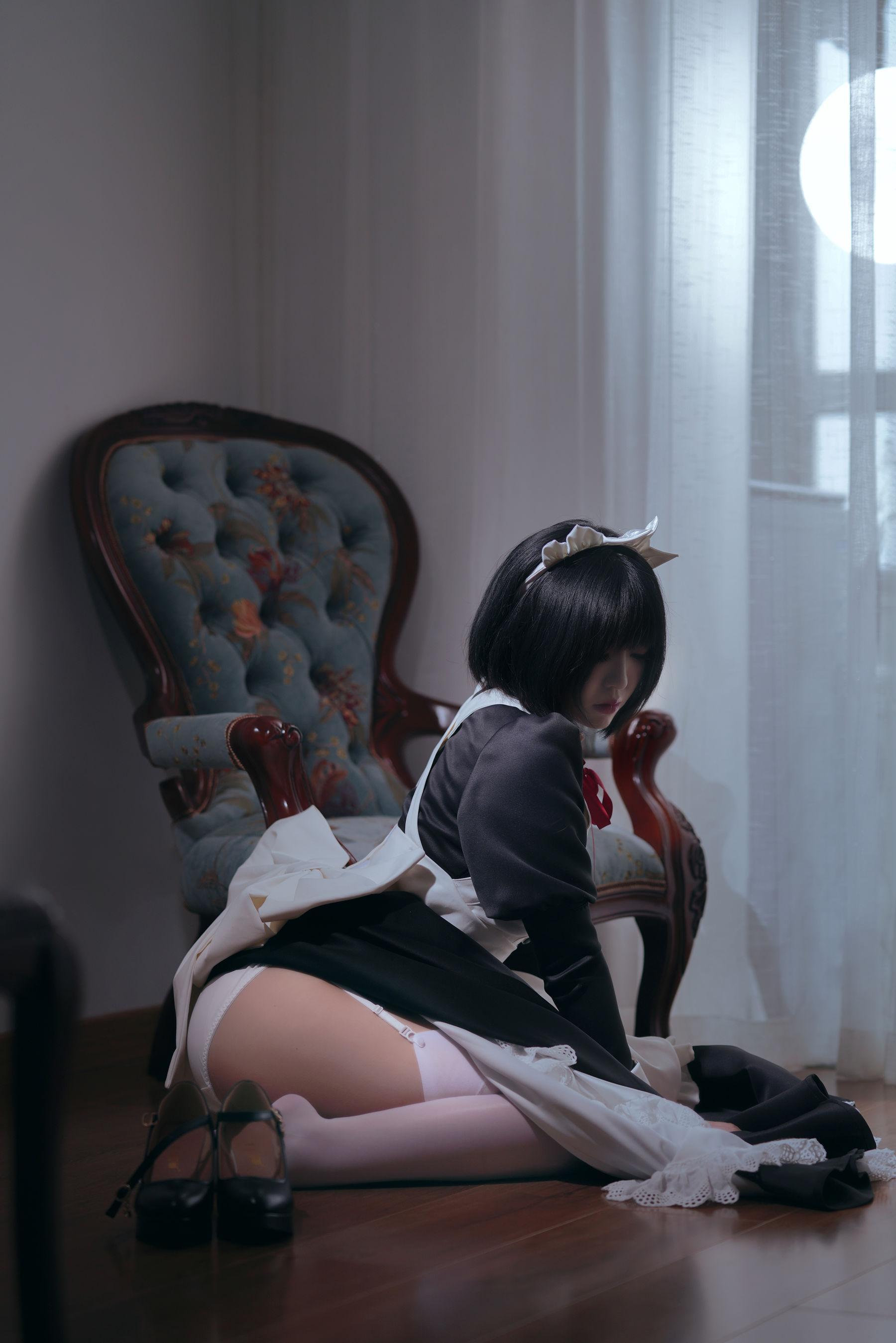 [美女Coser] 半半子 《 嫌パン メイド》 写真集(36)