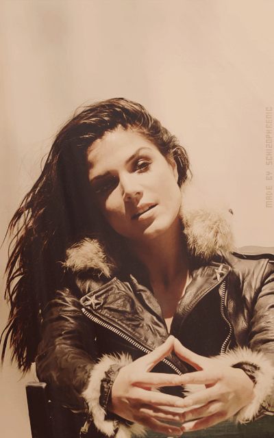 Marie Avgeropoulos - Page 2 NK2EXciT_o