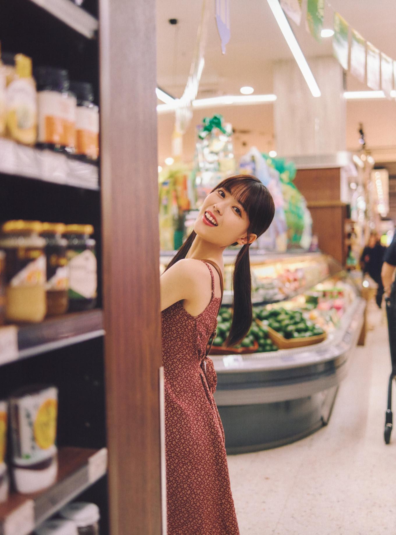 Renka Iwamoto 岩本蓮加, 1st写真集 「いたずらな風」 Set.04(23)
