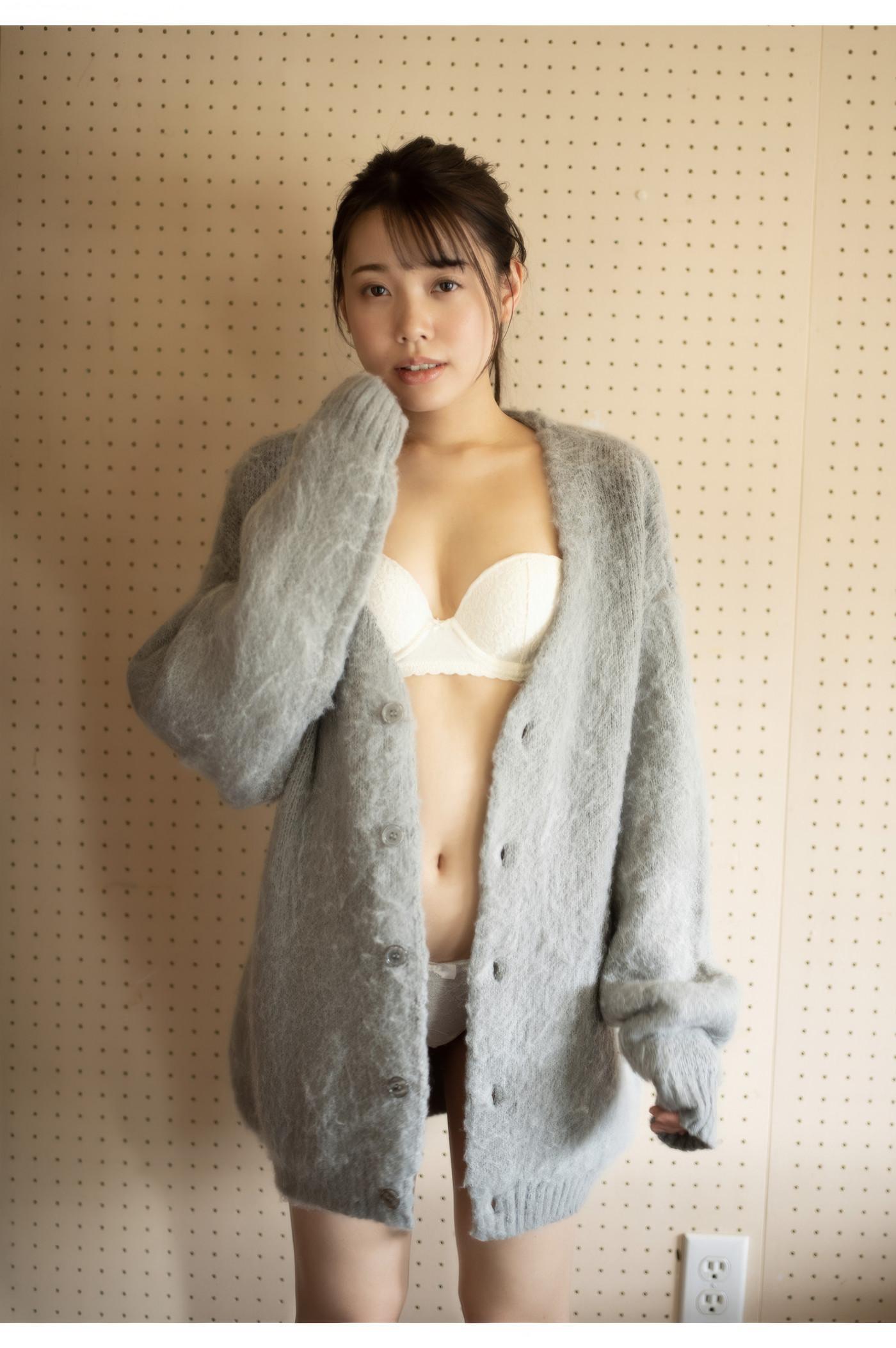 Minami Hironaka 広仲みなみ, グラビア写真集 ‘SOUTH BLUE’ Set.01(7)