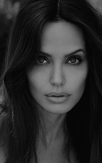 Angelina Jolie PjLaohd8_o