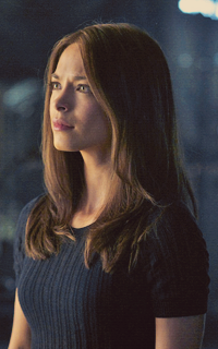 Kristin Kreuk EpgwHhWS_o