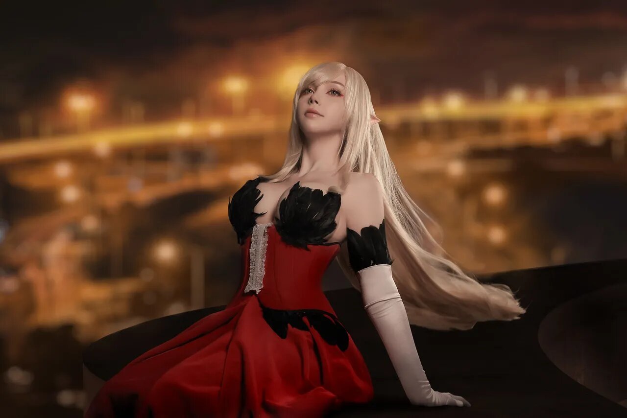 Shinobu Oshino (SayaTheFox)