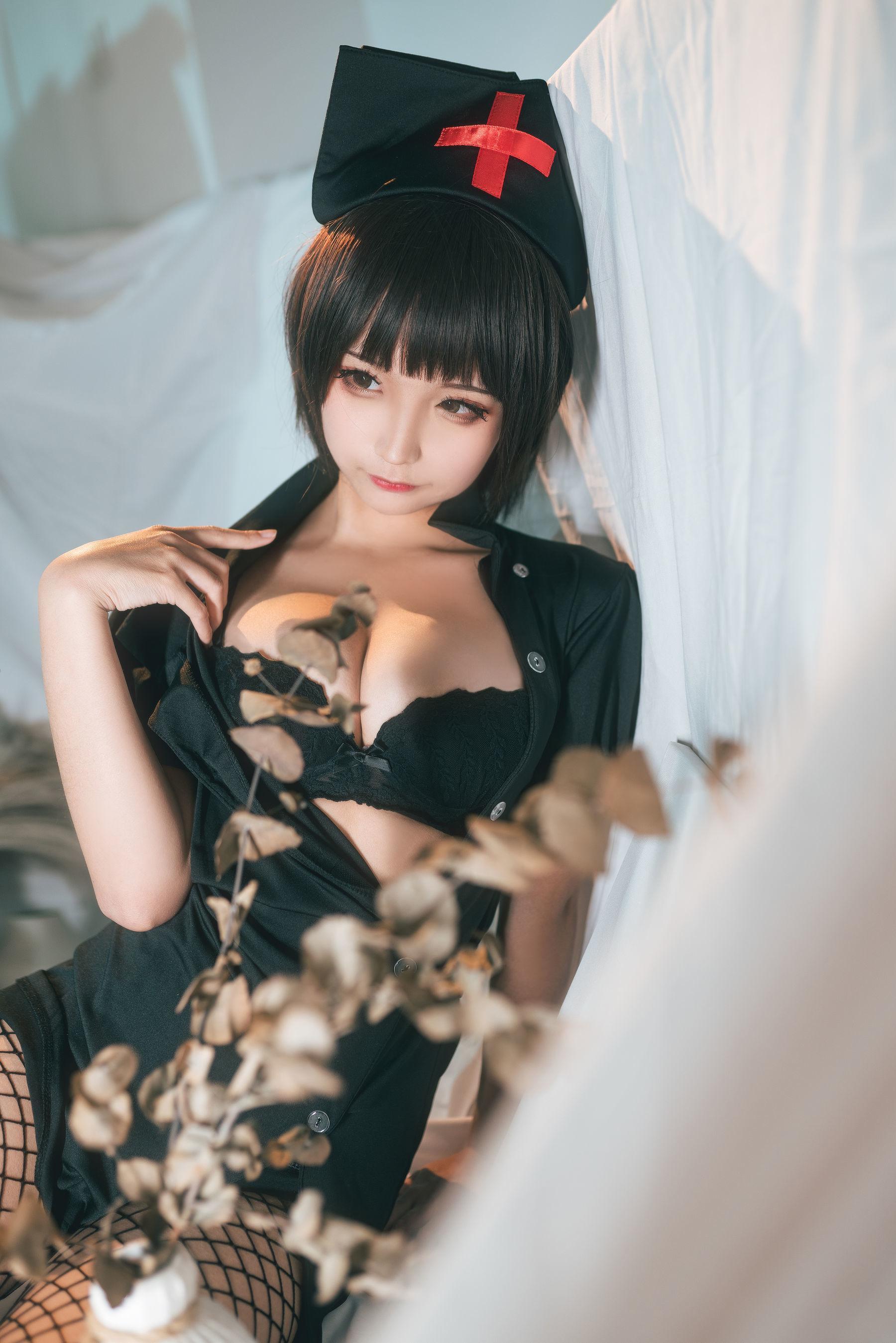 [美女Coser] 蠢沫沫 《护士姐姐》 写真集(18)